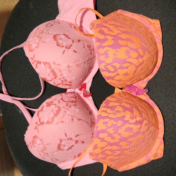 Two Victoria Secret Bras 34C - Picture 1 of 13